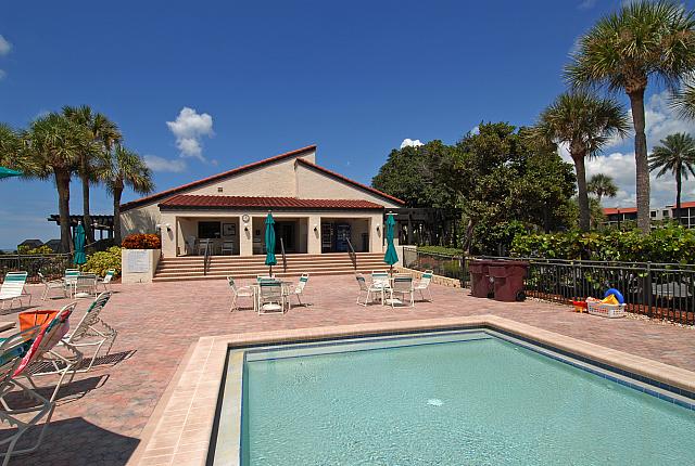 Seaplace Longboat Key Swimming Pool and Clubhouse