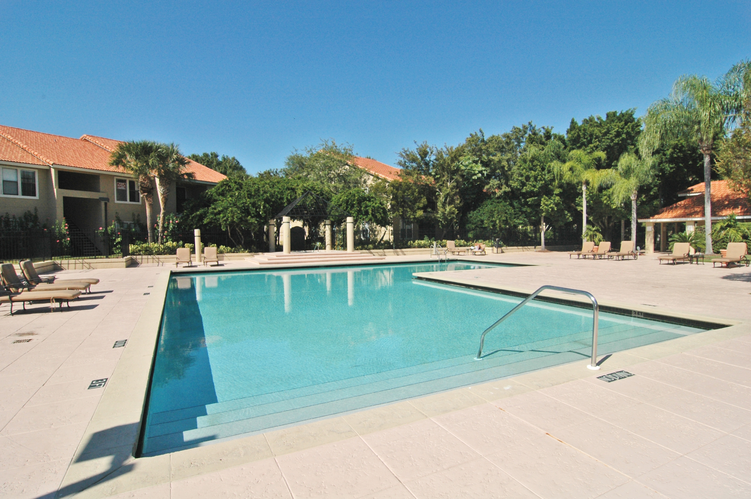 Vintage Grand Swimming Pool Sarasota Image #1 Palmer Ranch