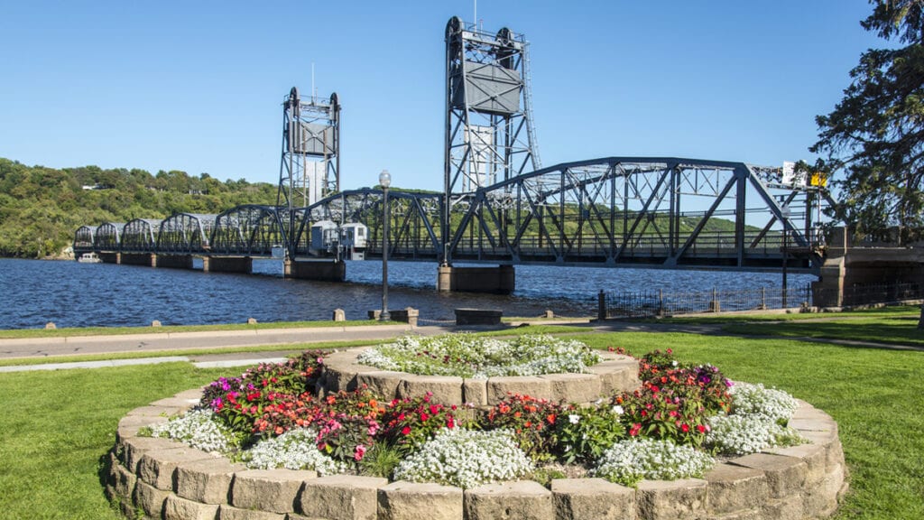 23 Best Places to Retire in the U.S. in 2023 - Stillwater
