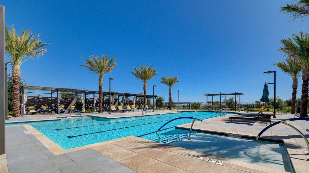 55+ Trilogy Sunstone by Shea Homes Resort Pool