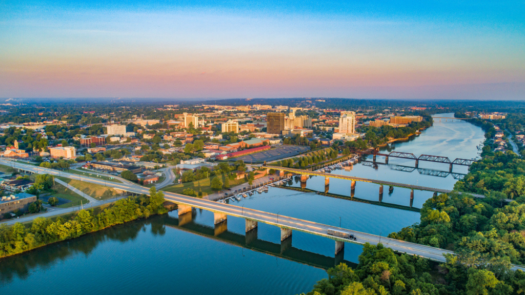 23 Best Places to Retire in the U.S. in 2023 - Augusta