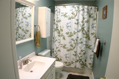 700 Lydgate Cove bathrooms