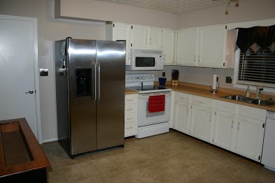 700 Lydgate Cove kitchen