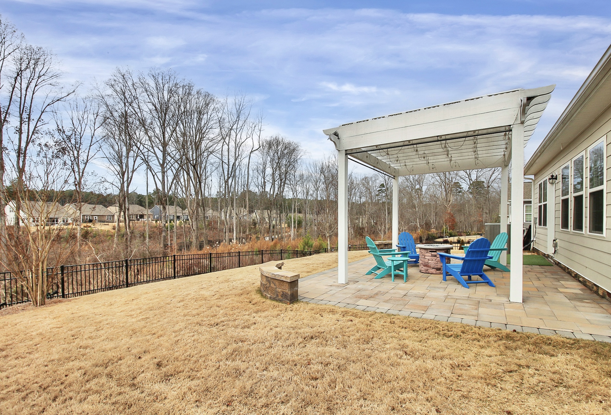 Imagery Home for sale - 325 Picasso Trail Mt Holly backyard