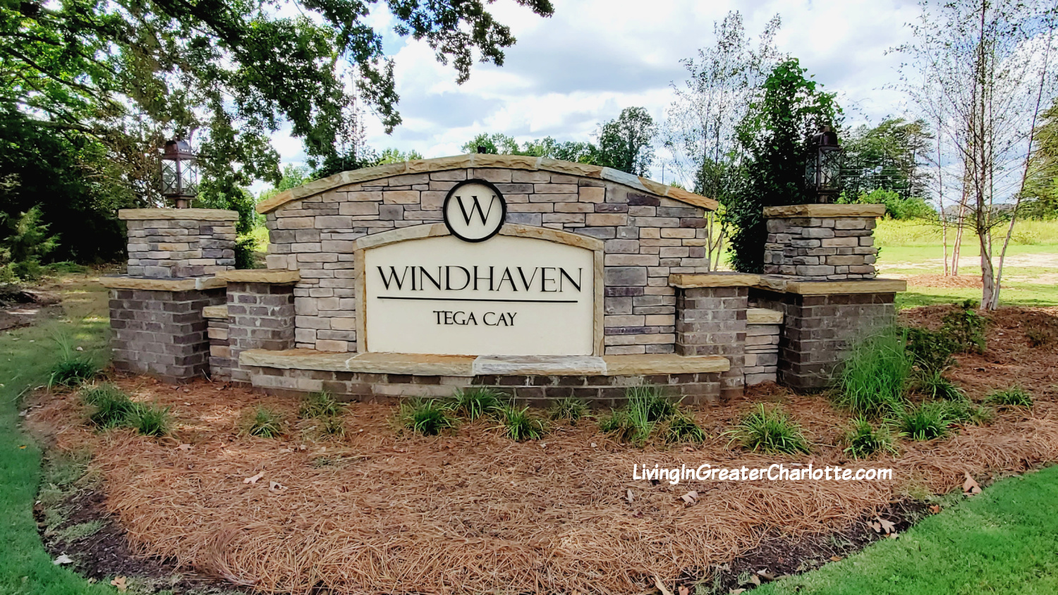 Windhaven in Tega Cay entrance monument