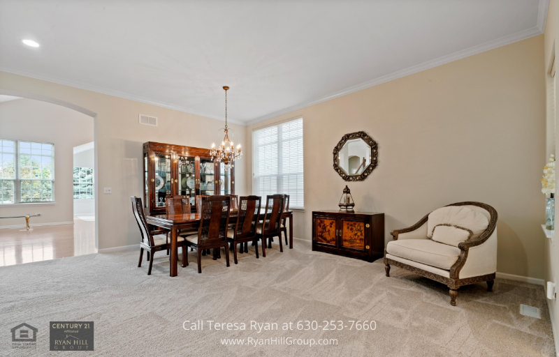 Experience fine dining while at home in the elegant dining area of this Aurora, IL home for sale