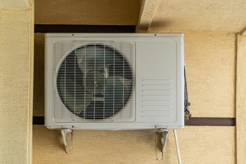 5 Tips For Hiding Your Air Conditioning Unit Outdoors