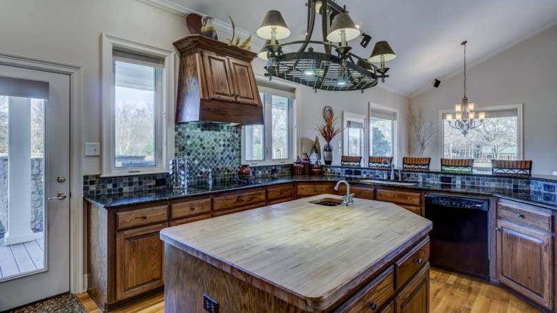 4 Kitchen Island Trends for Your Naperville Home