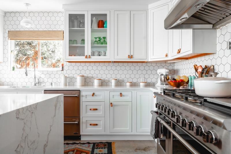 4 Hot Tile Designs to Try in Your Chicagoland Home