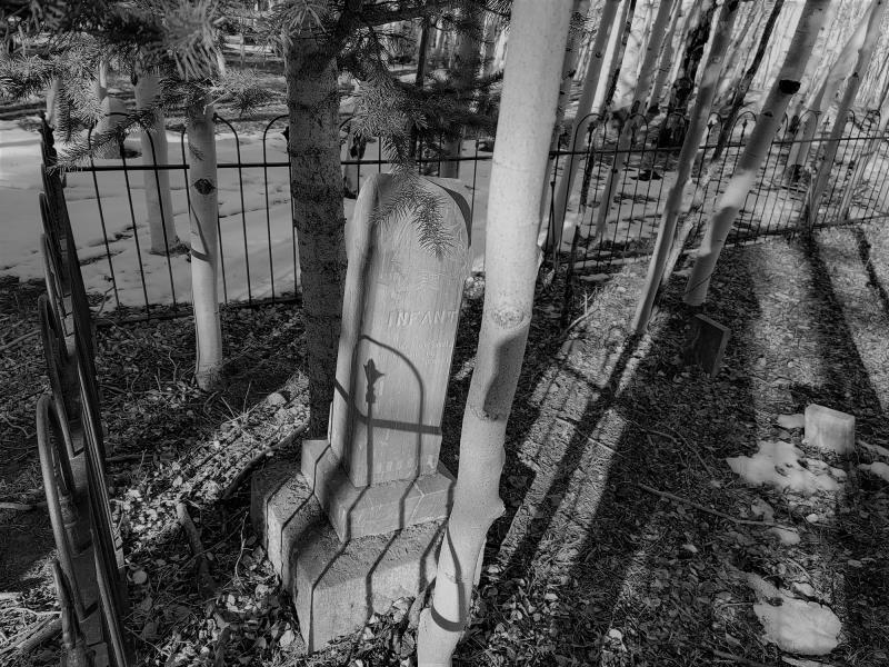 Como Cemetery Infant Headstone