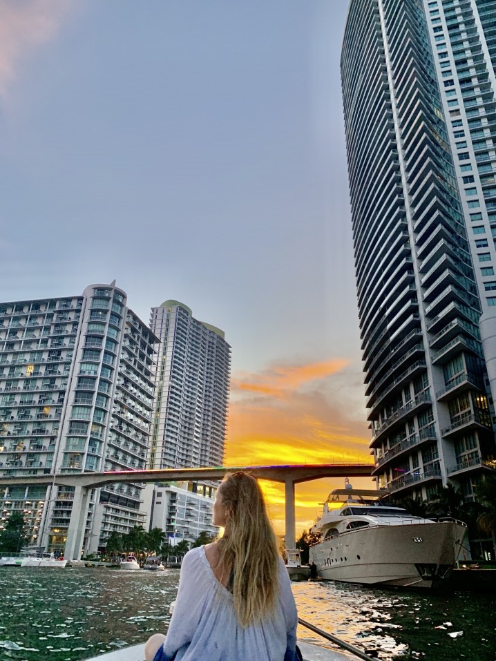 5 Benefits of Living in a Highrise