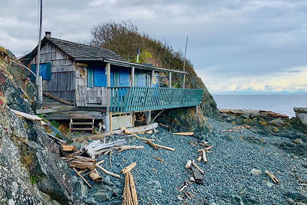 Rustic fishing cabin found on Shack Island in Hammond Bay