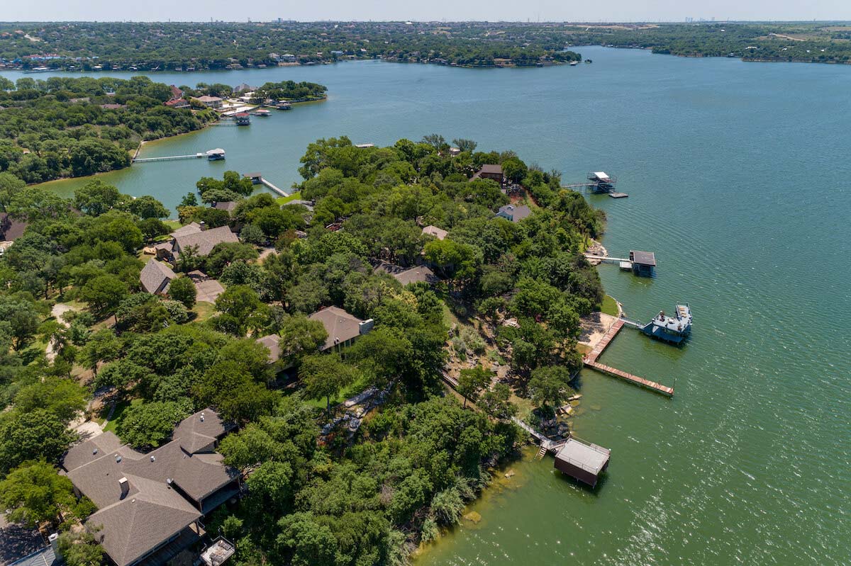 8 Best Lakes Near Dallas: Where to Buy a Dallas Lake House