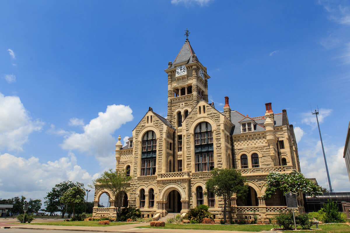 Is Victoria TX a Good Place to Retire? Best Small Towns Near the Texas Gulf Coast
