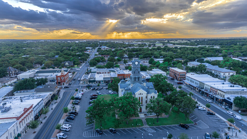 Should You Retire in Granbury TX?