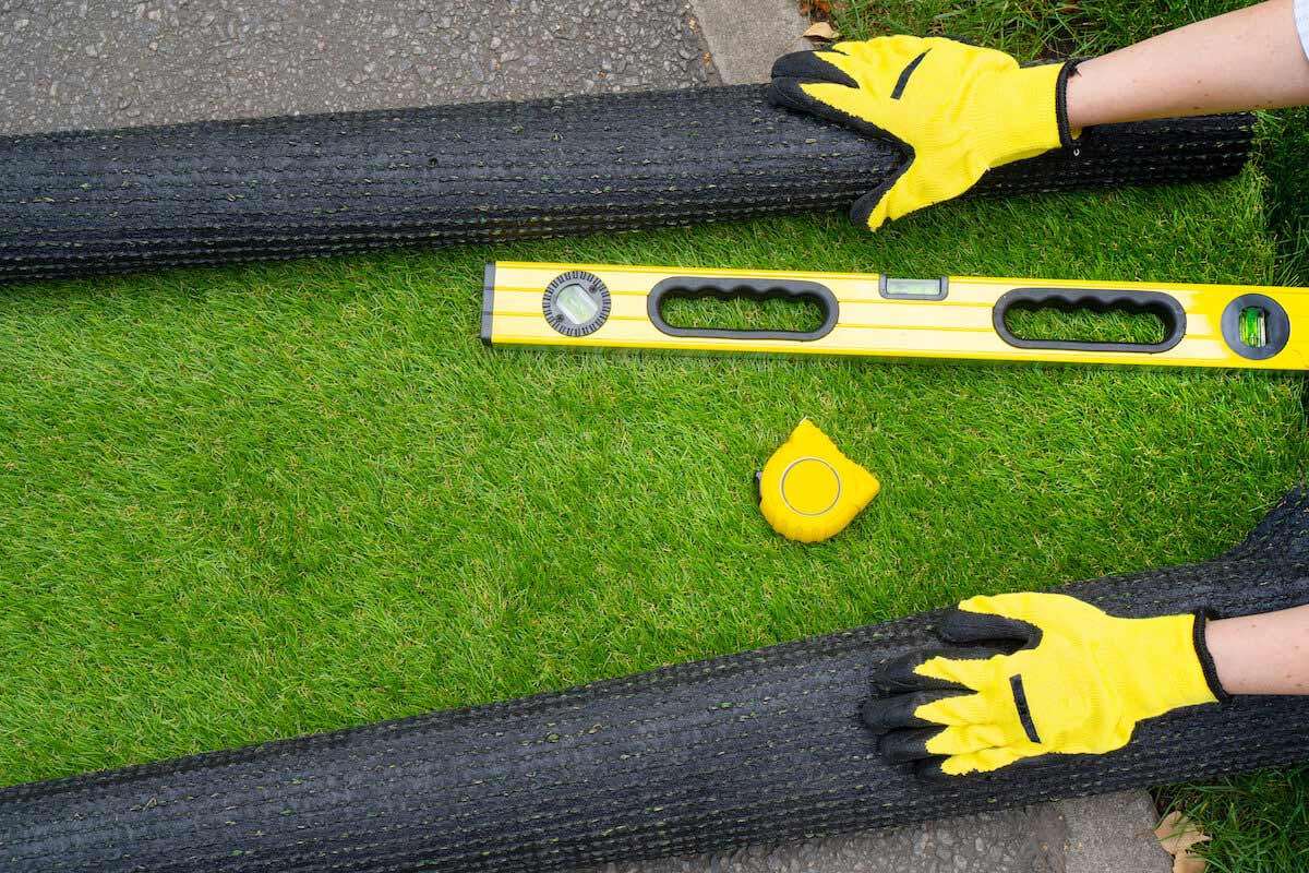 Low-Maintenance Landscaping: Artificial Turf