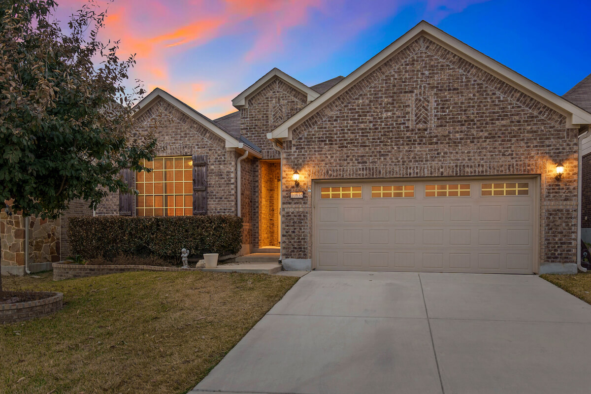 Discover the 8 Best Gated Communities Near The Woodlands, TX