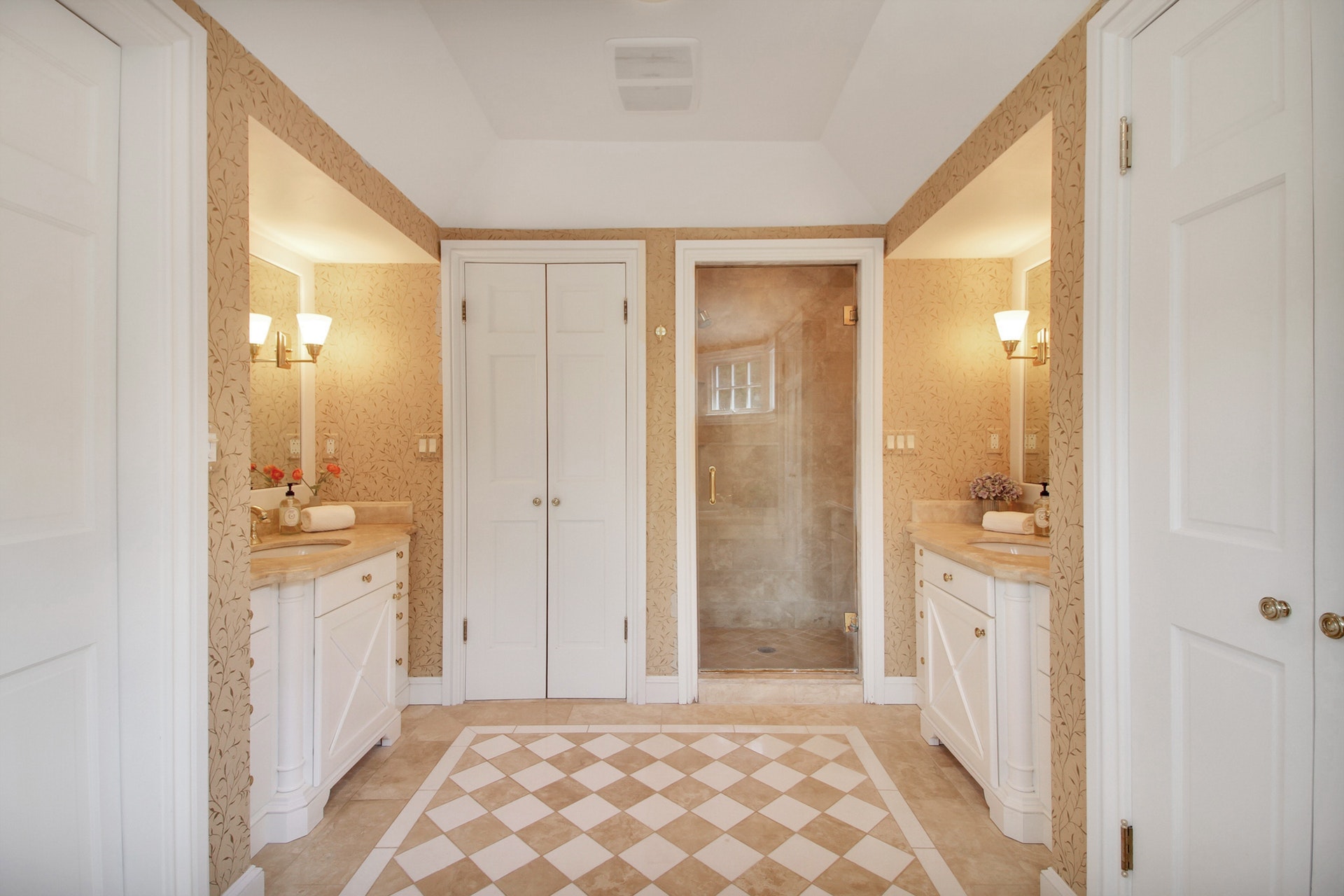 135 Stewart Drive Master Bath