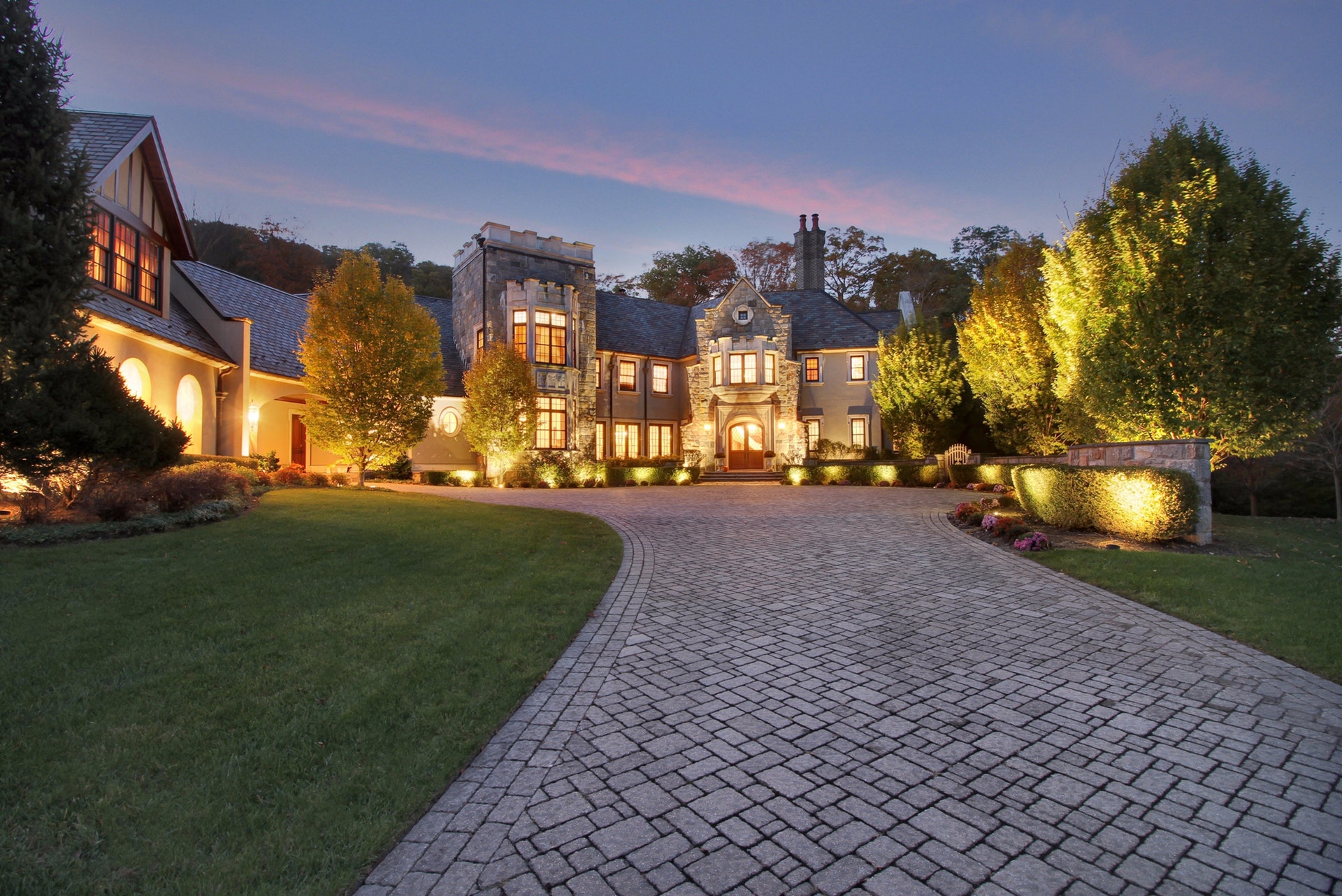 16 Pond View, Montville, NJ