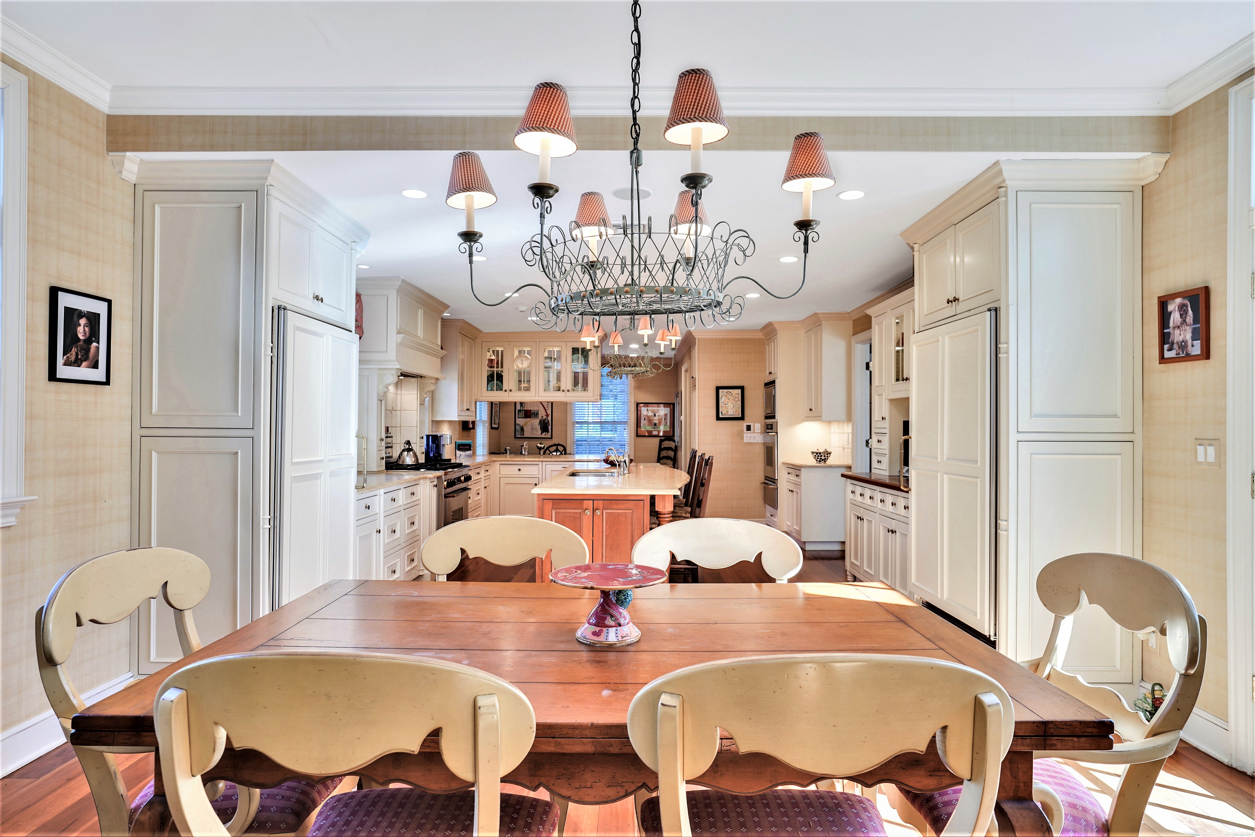 195 Highland Avenue Breakfast Room