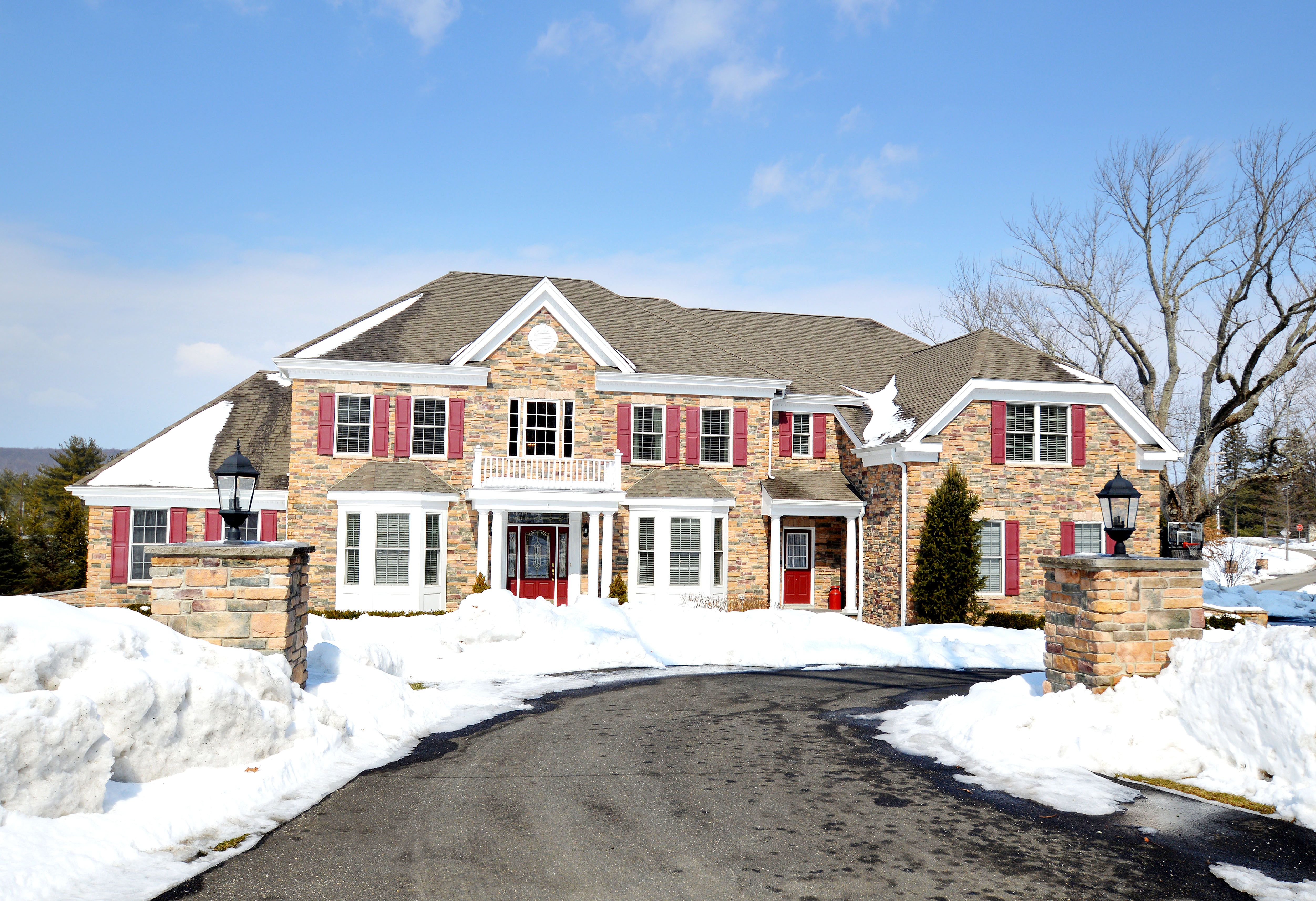 1 Olmsted Lane Front Photo