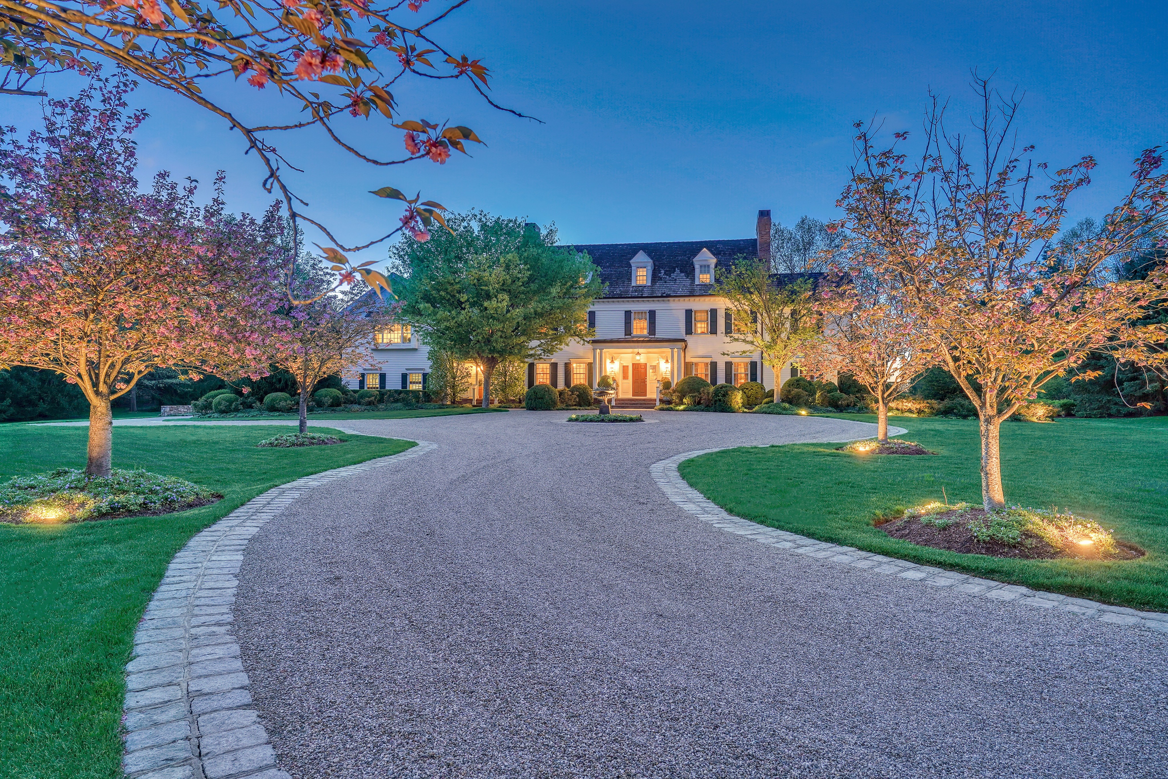 4 Oxford Lane - Front View Of Home