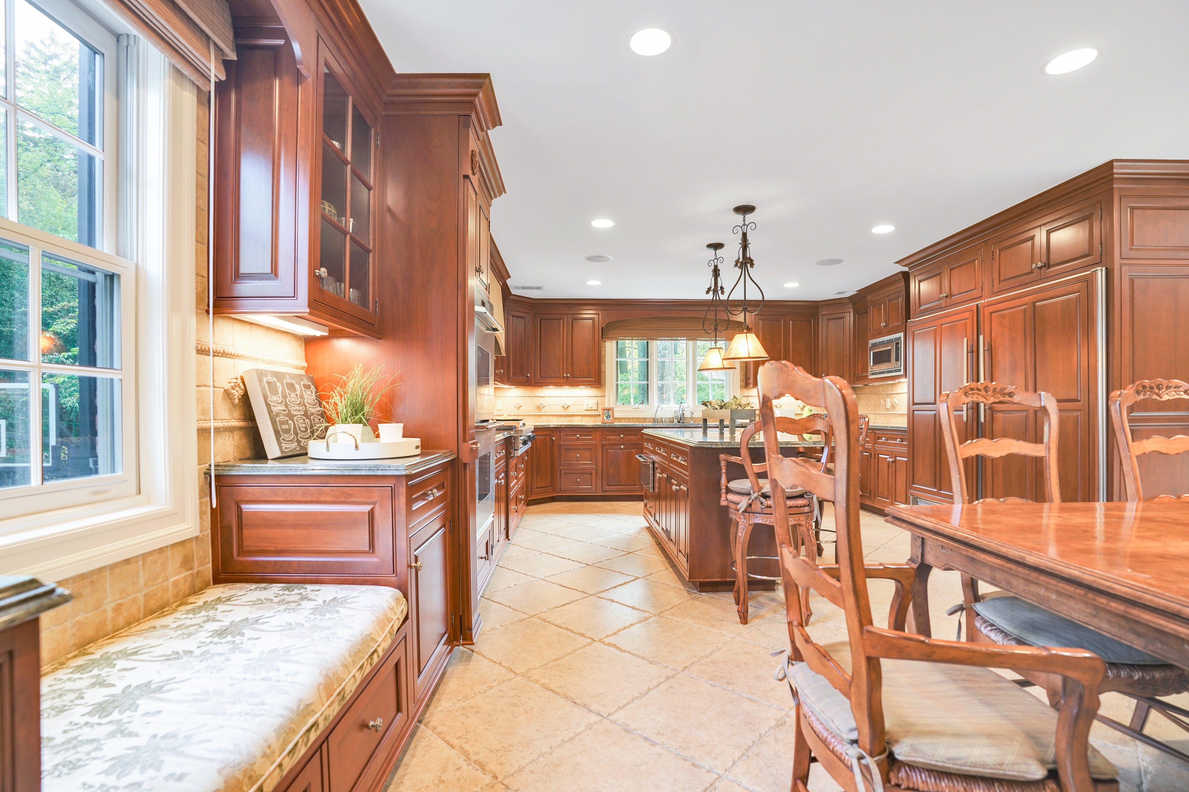 65 Lake Road Kitchen