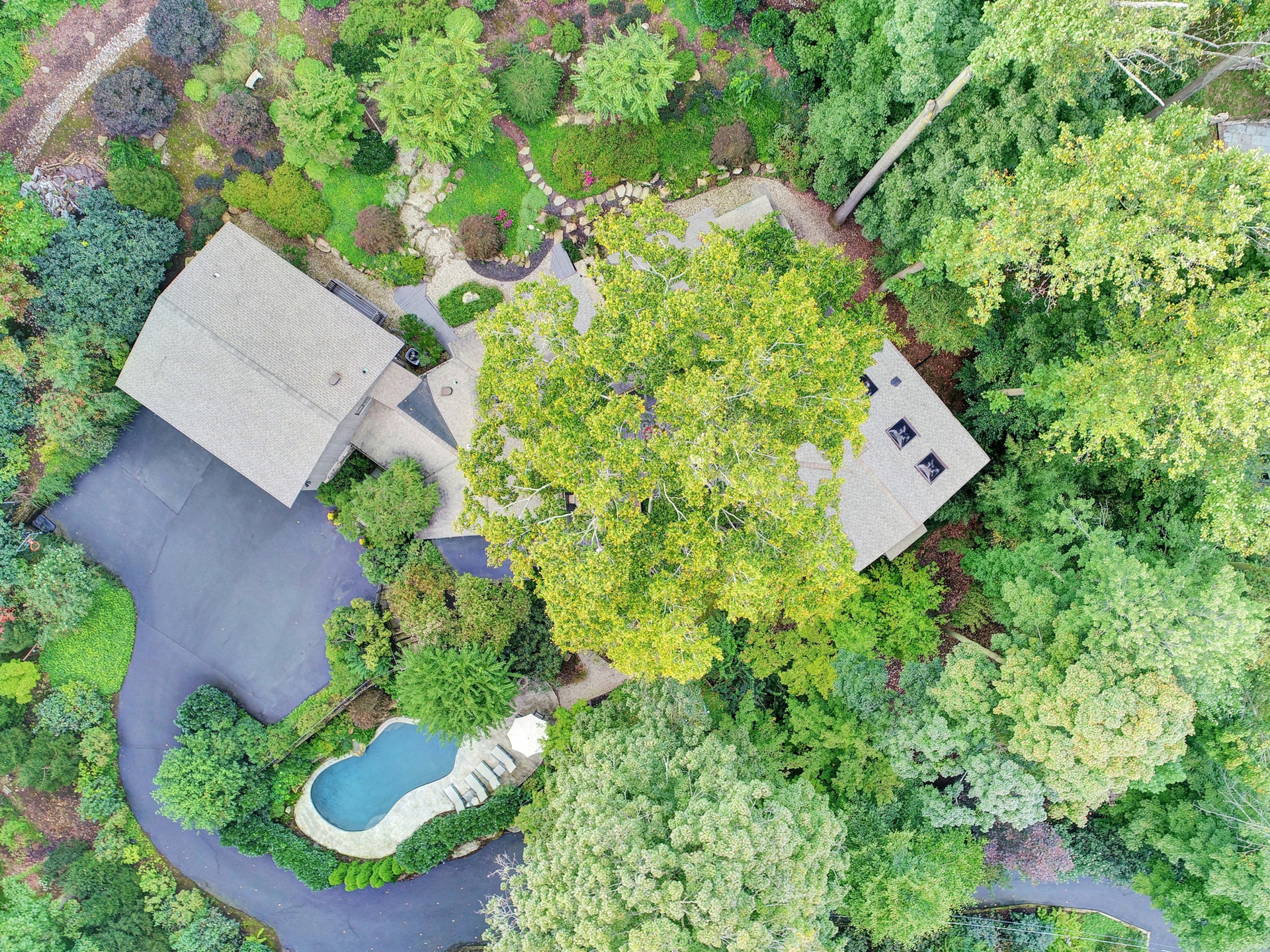 69 Mountain Avenue - Satellite Photo