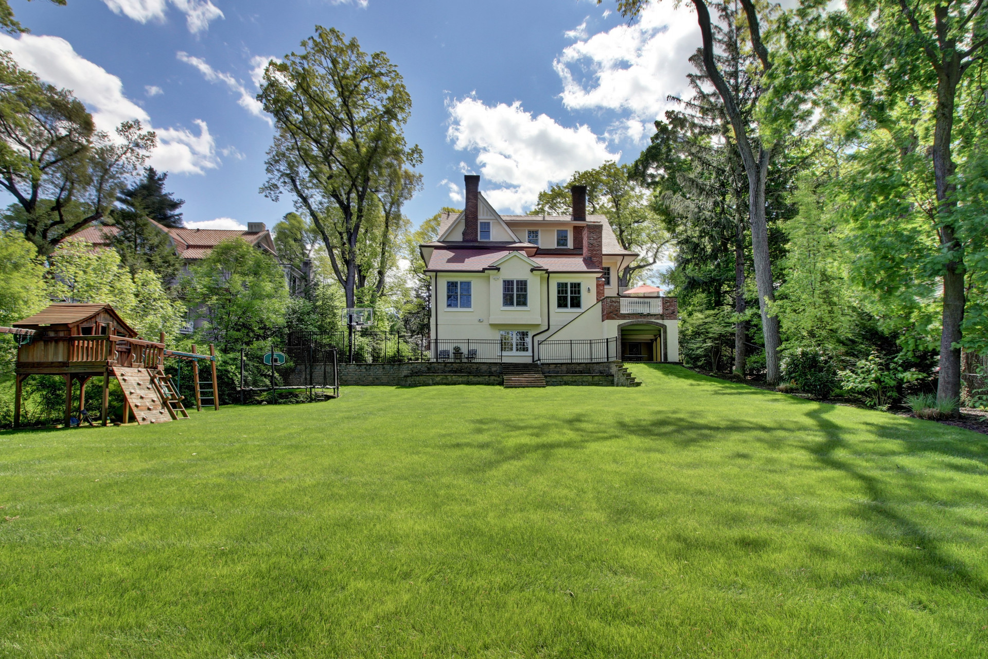 73 Oak Ridge - Rear Property