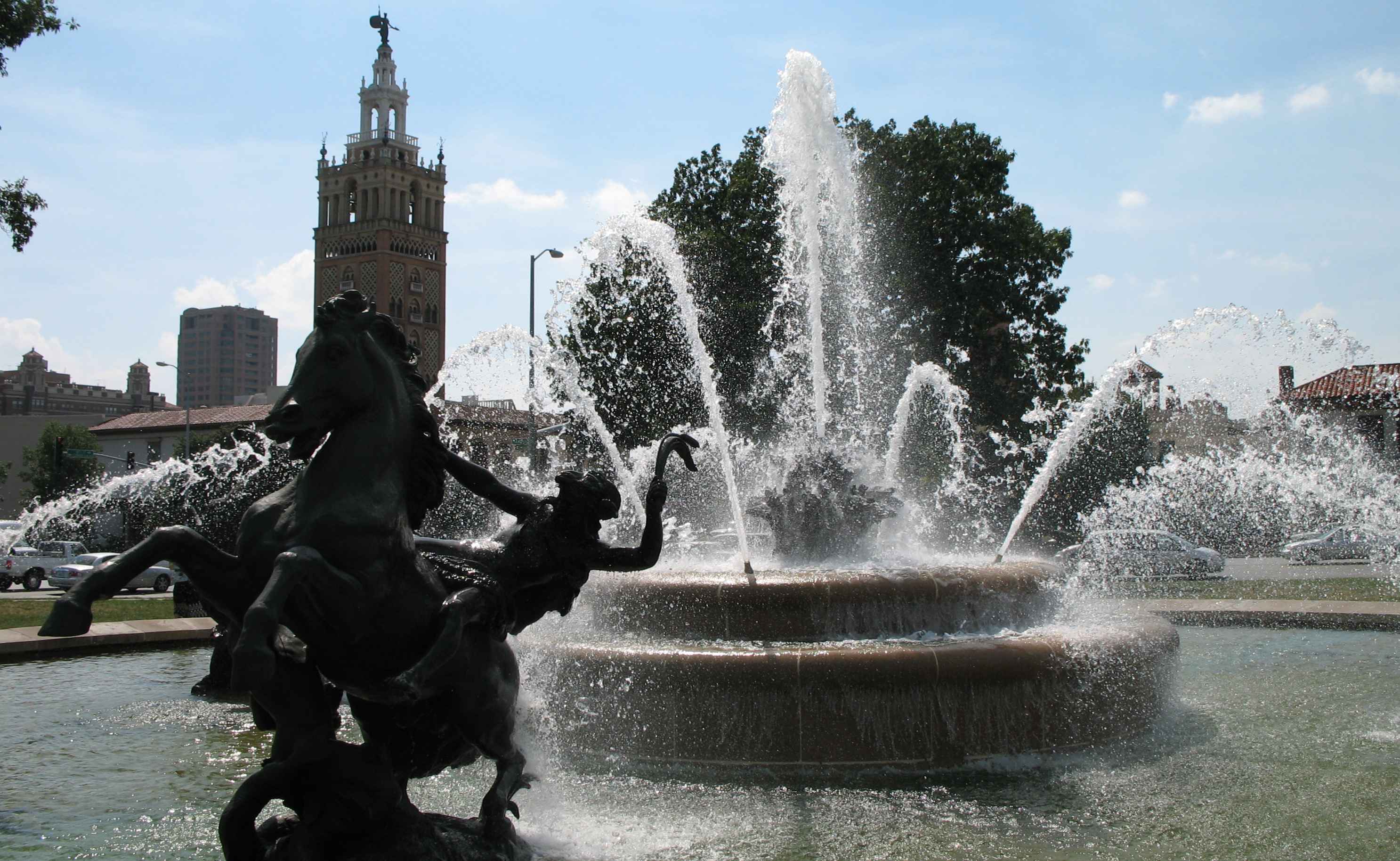 Discover 11 Inspiring Fountains in Kansas City