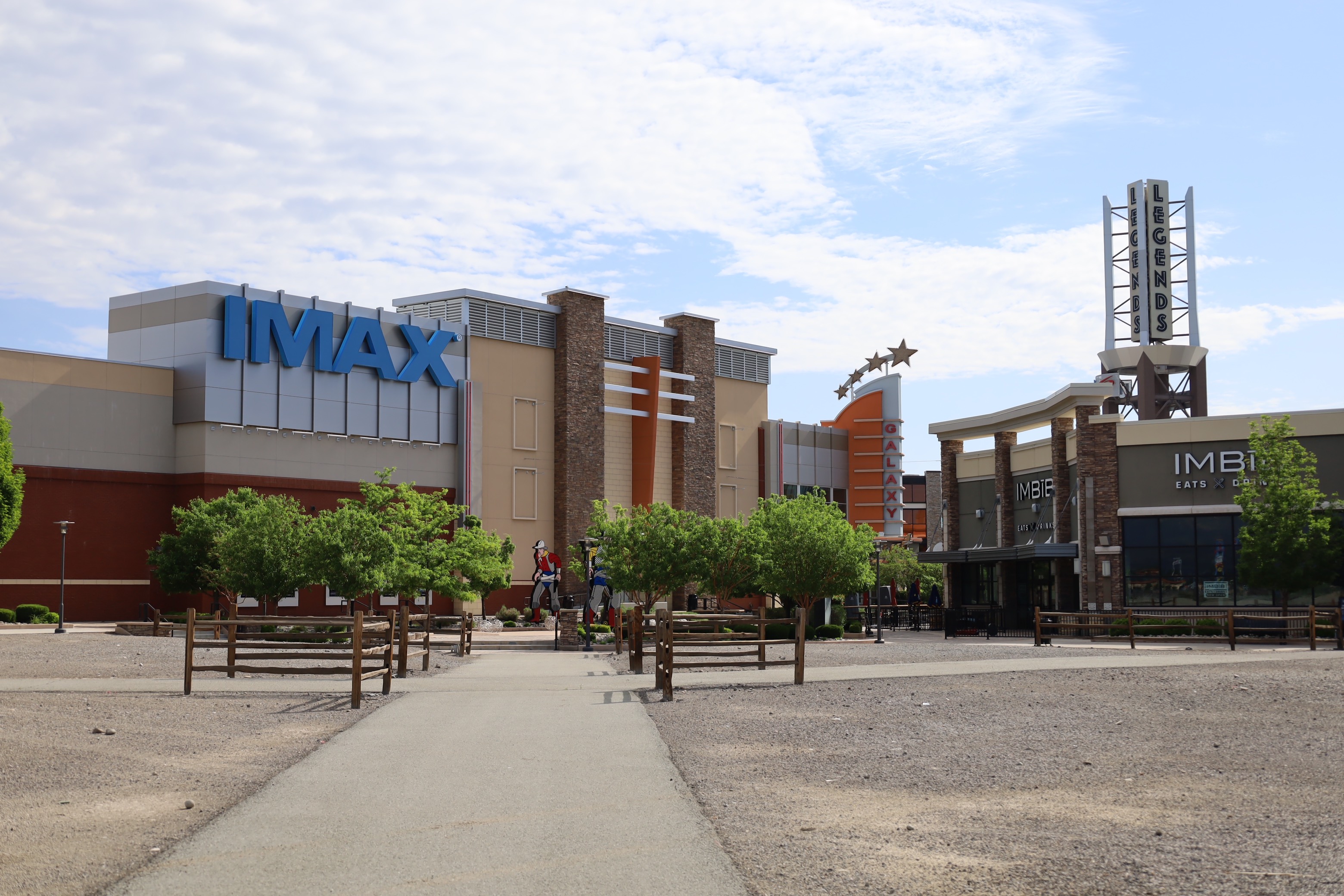 Legends Shopping Center Restaurants - 9e9jc1r