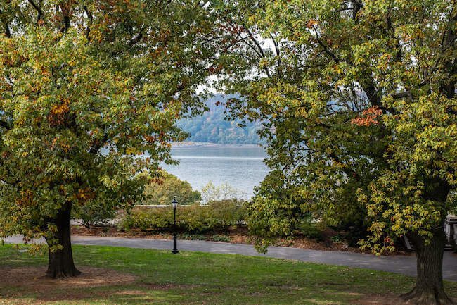 Fort Tryon Park Nearby Inwood, Manhattan, New York