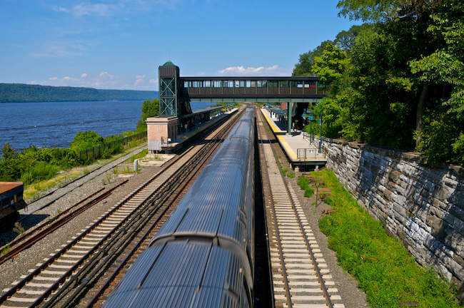 Riverdale, New York, Train in Riverdale New York