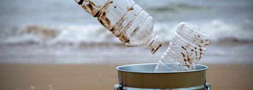 beach trash container