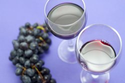 /userfiles/419/image/Tost_Realty_Group_Photos_2018/wines_glasses_grapes.jpg