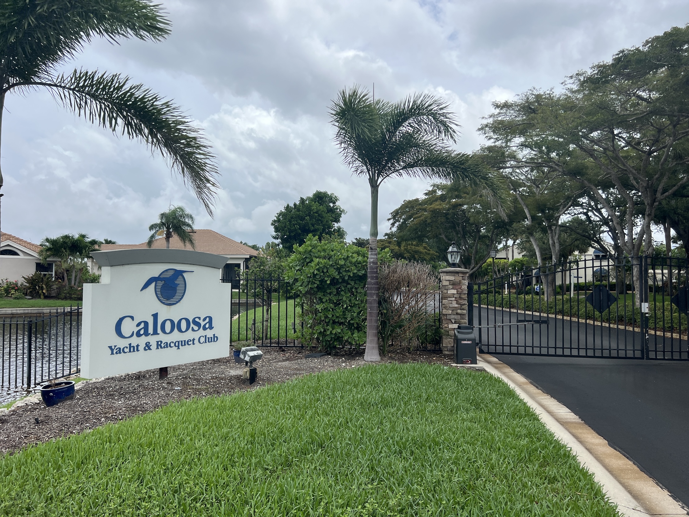 homes for sale caloosa yacht and racquet club