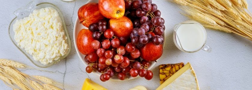 kosher cheese and fruit platter