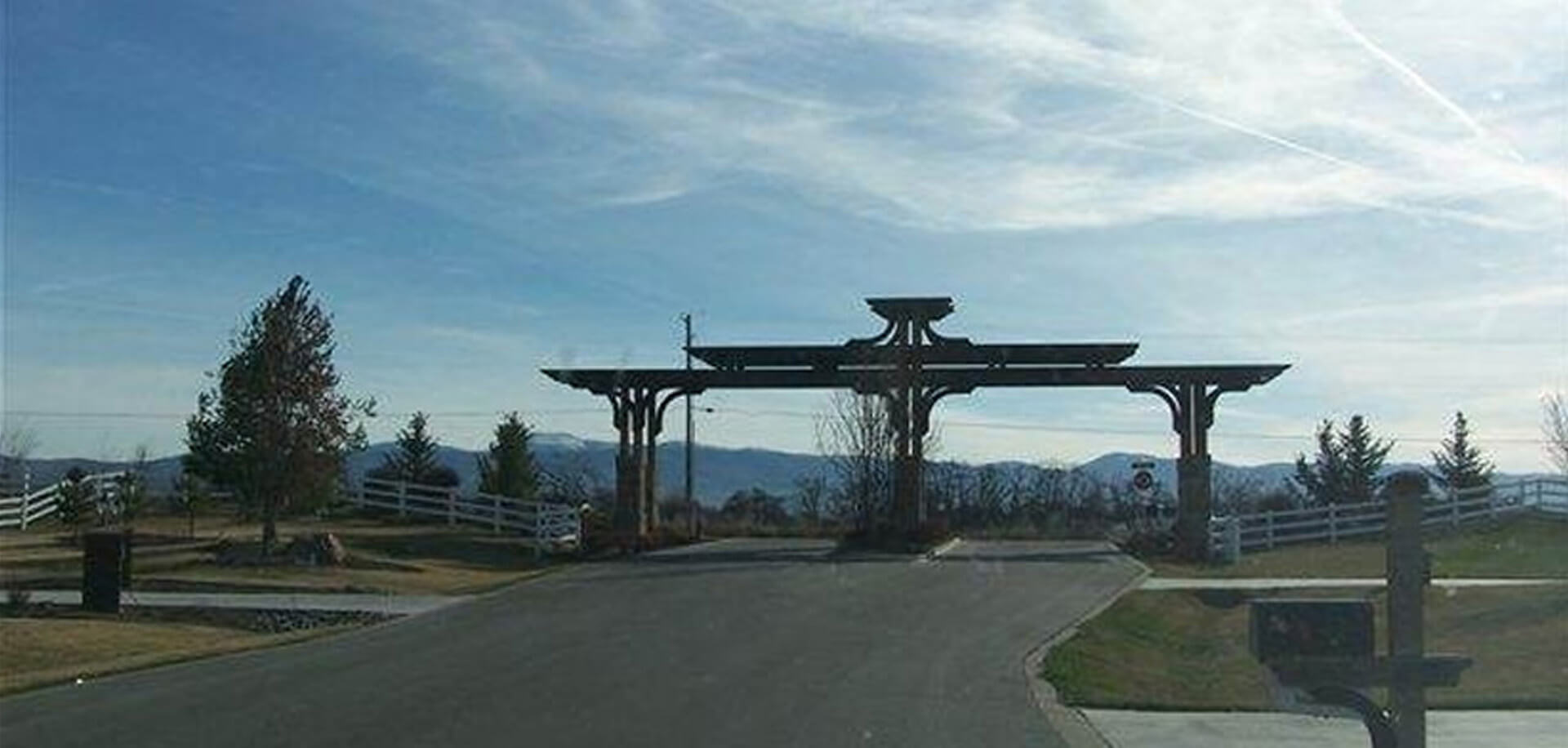 Monument Entrance to Henry's Fork Subdivision