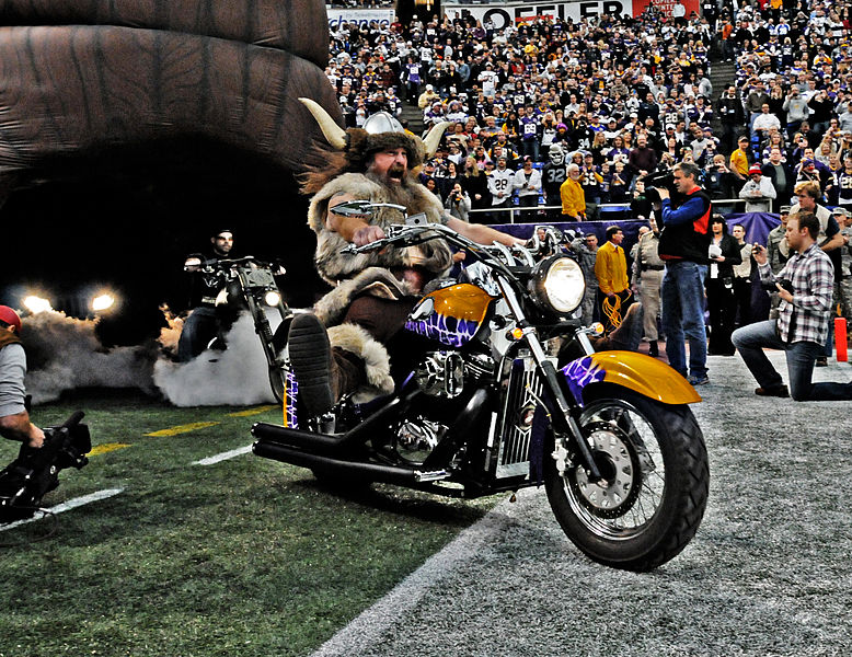 Minnesota Vikings Mascot Ragnar Wants to Be Paid $20000 a