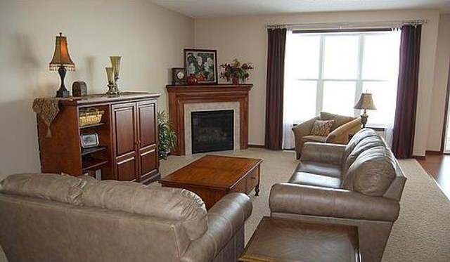 living_room_640_09