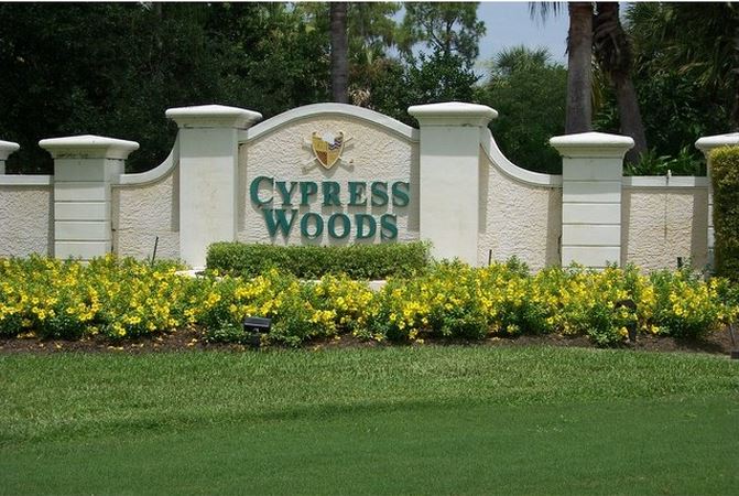 Sign at Cypress Woods in Naples, Florida.