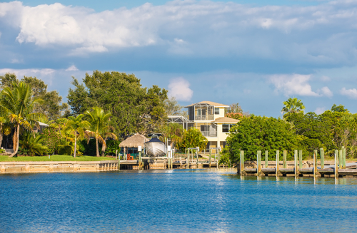 I live in west Florida I got a canal in the back yard but I can't