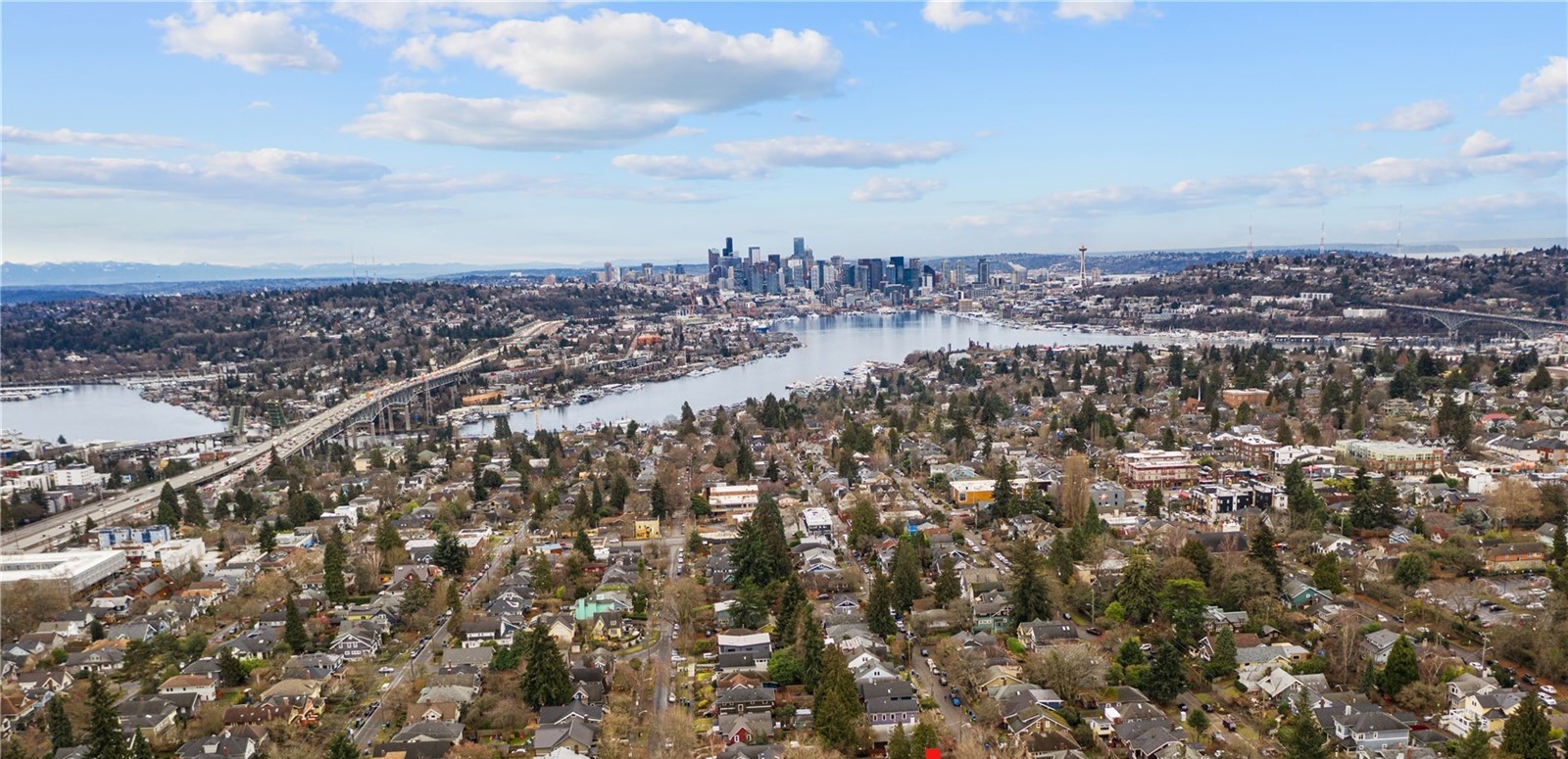 Wallingford Seattle area Neighborhood Guide for one of Seattle's finest neighborhoods.