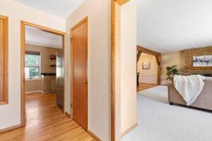 121 Aylsworth, Bozeman MT 59715 -16