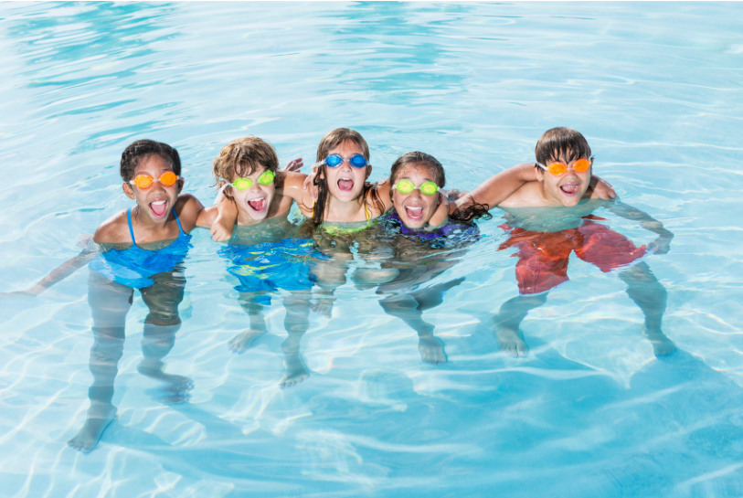 children in swimming pool in gilbert az
