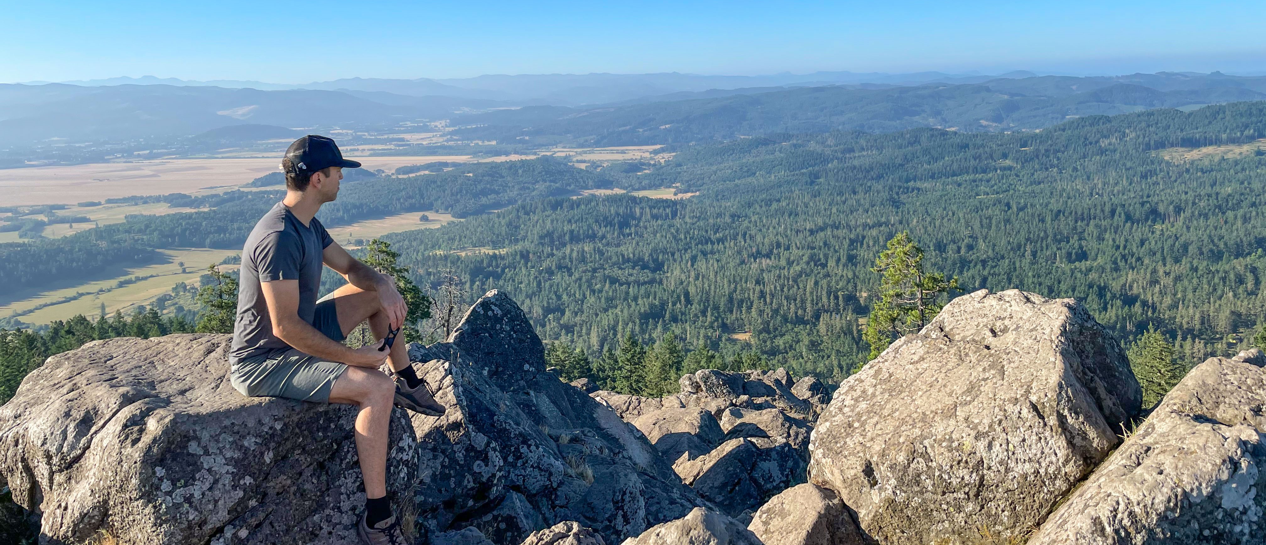 Hiker enjoying the view from Spencer Butte, Eugene Oregon