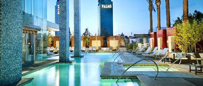 Palms Place Swimming Pool