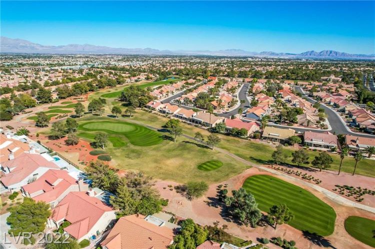 homes on golf course for sale in sun city summerlin