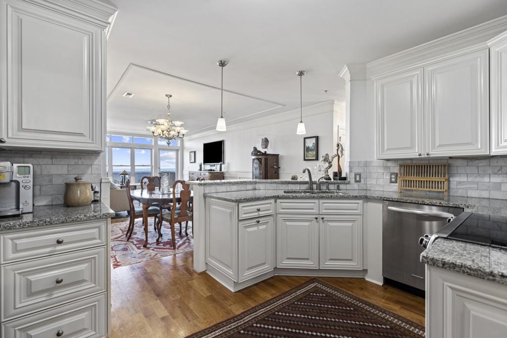 3334 Peachtree Rd NE, Unit 1107