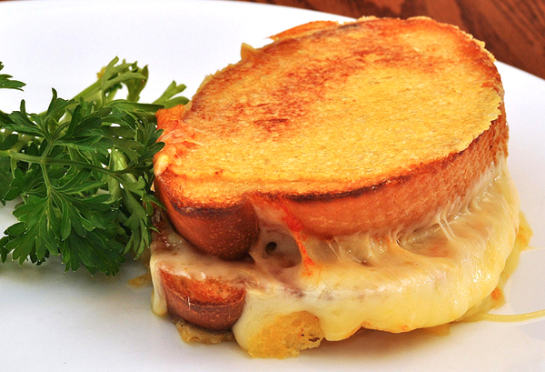 Grilled Cheese Sandwich - Image Credit: https://www.flickr.com/photos/jeffreyww/6071900948/